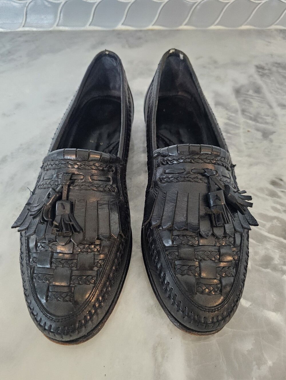FLORSHEIM Black Tassel Fringe Woven Leather Loafers - Men 8.5 D